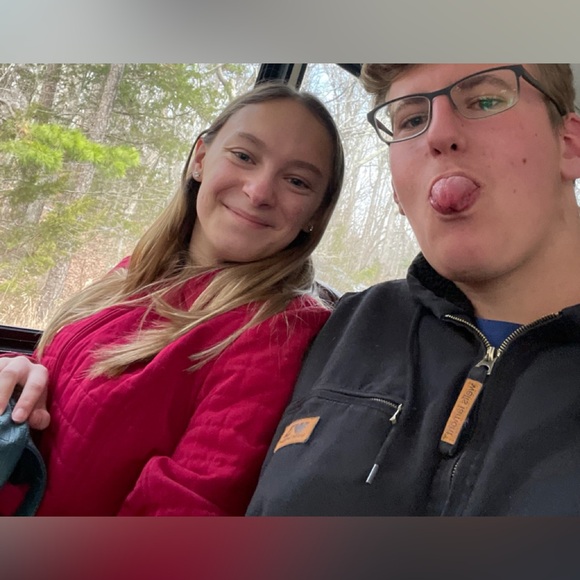 Meet your Posher, Hunter - Picture 4 of 5